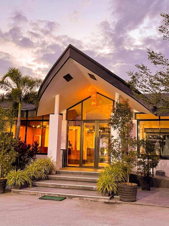Rl Resort And Leisure Park Porac エクステリア 写真